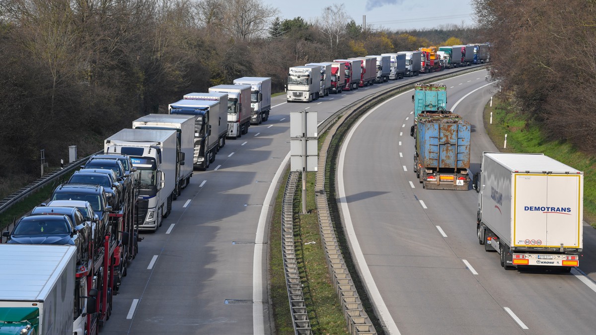 Polska zamyka granice dla ciężarówek z Białorusi i Rosji