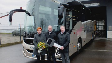 Jürgen Knieling Touristik-Service übernimmt Volvo 9900