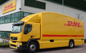 DHL testet in England ersten 18-Tonnen-Hybrid-LKW