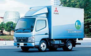 Daimler spart bei japanischer LKW-Tochter