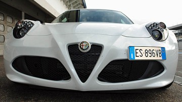 Alfa Romeo präsentiert 4C
