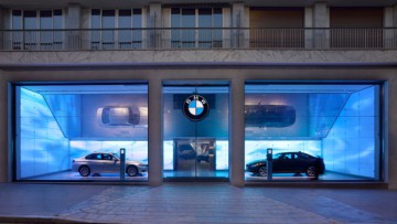 BMW "Brand Store" in Paris