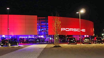 Porsche Zentrum Nürnberg-Fürth-Erlangen: Scholz feiert mit 1.500 Gästen