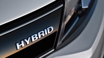Neuzulassungen: 70 Prozent mehr Hybridautos in 2012