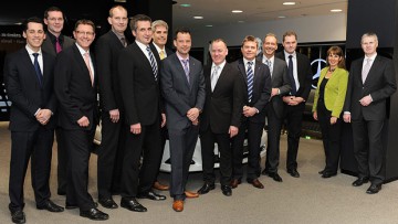 Neue Ausbildung: Mercedes qualifiziert Service-Führungskräfte