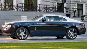 Luxusmarke: Rolls-Royce wirft Jobmotor an