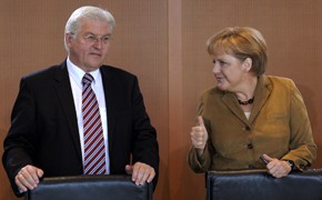 Wahlkampf: Merkel und Steinmeier gegen Pkw-Maut