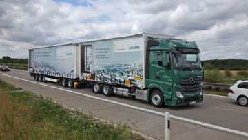 BSH-Hausgeräte werden mit Lang-LKW transportiert 