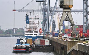 Hafen Hamburg: Warnstreik bei Buss Hansa Terminal am Freitag 