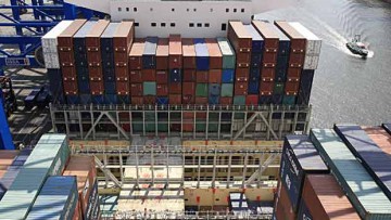 Neue Groß-Containerschiffe werden deutlich effizienter
