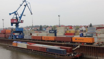 Binnenhäfen an der Elbe schließen sich Logistiknetzwerk an
