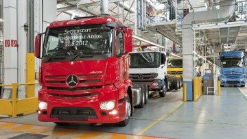 Daimler drosselt LKW-Produktion in Wörth