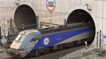 Eurotunnel verlangt Kostenerstattung für Flüchtlingsansturm