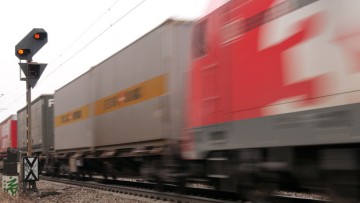 Rheinland-Pfalz: Nachtverbote für laute Güterzüge rechtlich möglich 