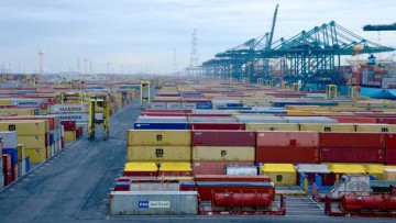 Hafen Antwerpen steigert Containerumschlag