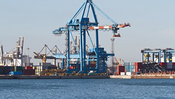 Italien: Wettbewerbsbehörde bestraft Seehafenspediteure
