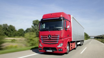 Daimler bietet GPS-Tempomaten als Nachrüstlösung an