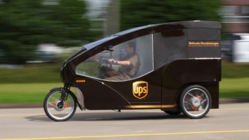 UPS testet Zustellung zu Fuß und mit dem Fahrrad
