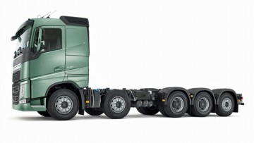 Volvo Trucks: Eine Achse mehr und leichter lenken