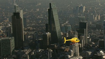 London: DHL stellt Sendungen mit dem Helikopter zu