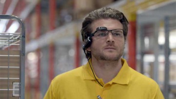 DHL etabliert Datenbrillen im seinen Lagern weltweit