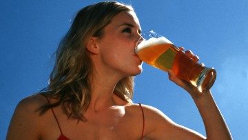 Frauen trinken ebenfalls gerne Bier