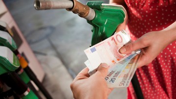 Explosion bei Kraftstoffpreisen: Habeck will Kartellamt stärken