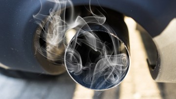 Emissionsvorgaben: Neuwagen stoßen deutlich weniger CO2 aus
