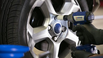 Reifenservice: Auf Reifenwechselsaison vorbereiten 