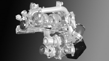 Motortechnik: Vier Turbolader an Bord