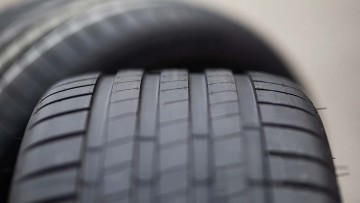 Reifenhandel: Bridgestone übernimmt Reiff