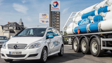 Infrastruktur : Daimler baut neue Wasserstofftankstellen