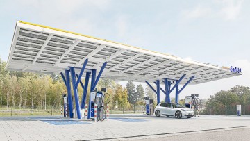 EnBW eröffnet Ladepark mit Solardach: Die Zukunft des Tankens