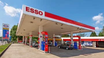 Esso: Halbzeit beim Umflaggen der Minera-Tankstellen