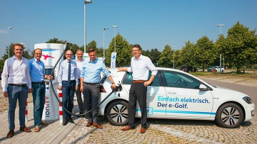 Sachsen: Erste Schnellladestationen für E-Autos in Betrieb