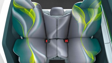 Neue Rücksitzbank: Zusammenrücken und Beine ausstrecken