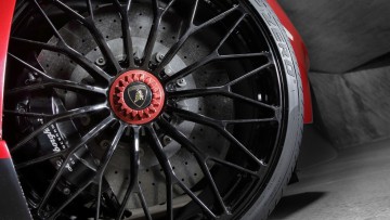 Lamborghini: Aventador Superveloce oben ohne