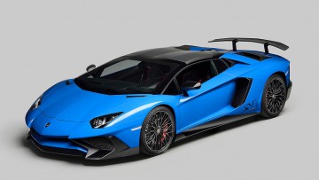 Lamborghini: Brandgefahr wegen Benzinaustritt