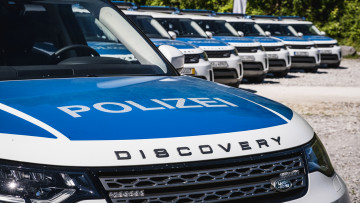 Neue Polizeiwagen: Land Rover baut Kooperation mit Bund aus