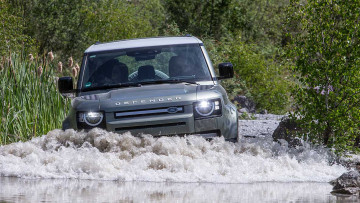 Land Rover Defender P400: Kaum zu erschüttern