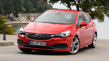Opel: Vordersitz fehlerhaft verschweißt