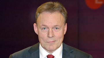 Politik: Oppermann kritisiert "Gehälterexzesse" bei Managern