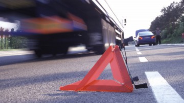 Mitschuld-Regelung bei Verkehrsunfall: Erhöhte Verantwortlichkeit für Ortskundige