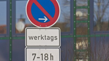 "Falschparker-Aktionswoche": Verkehrsclub will freie Wege für Fußgänger und Radler