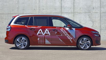 Autonomes Fahren: Peugeot testet mit Alltagsfahrern