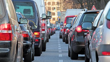 Mobilitätsumfrage: 42 Prozent der Deutschen sind auf ihr Auto angewiesen