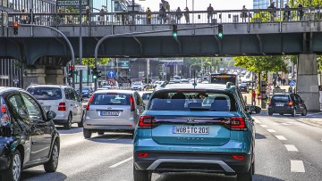 CO2-Ausstoß 2021: Mehr Emissionen im Straßenverkehr