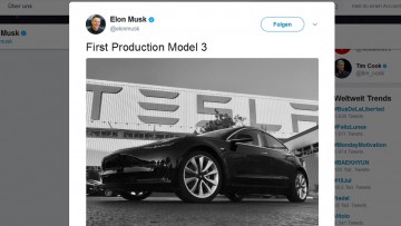 Tesla startet Model 3-Produktion: Die Nummer eins geht an den Chef