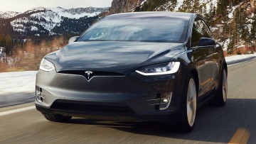 Tesla Model X 100 D im Test: Sport-Van für Hollywood