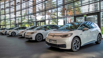 Mehr als drei Milliarden Euro ausgezahlt: Höhere Prämie lässt Elektroautos boomen